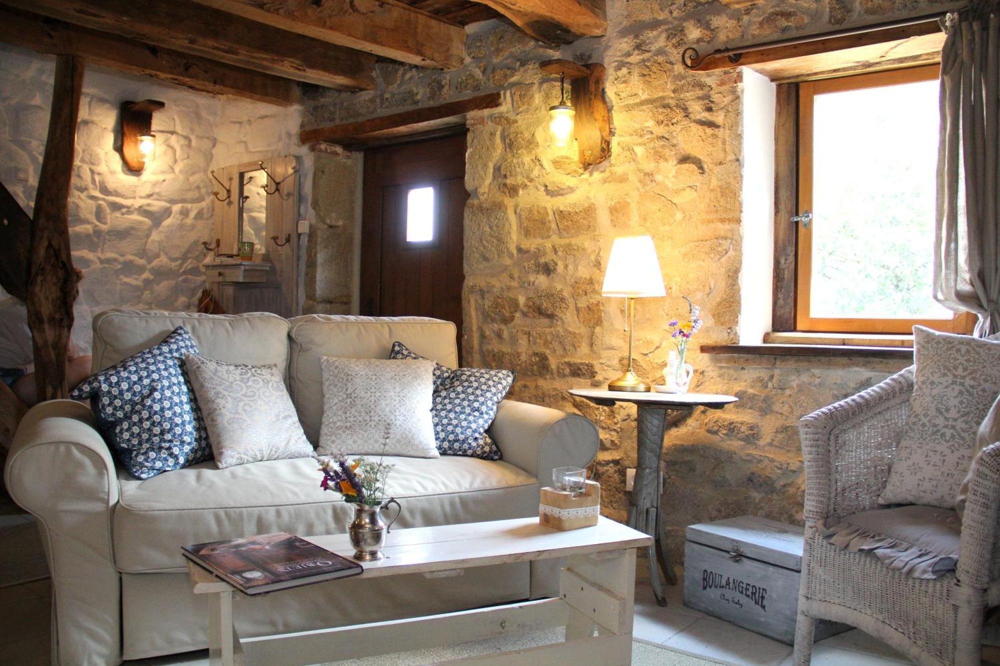 Bed and Breakfast La Belle Âme à Saint-Priest-des-Champs Chambre photo